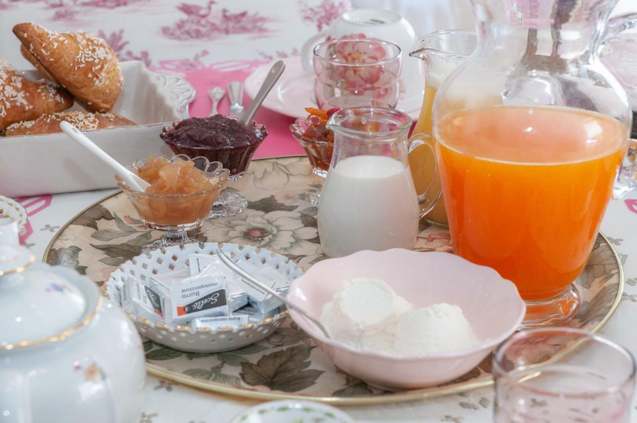 Tre Civette Sul Como Bed and Breakfast Marina di Massa Εξωτερικό φωτογραφία
