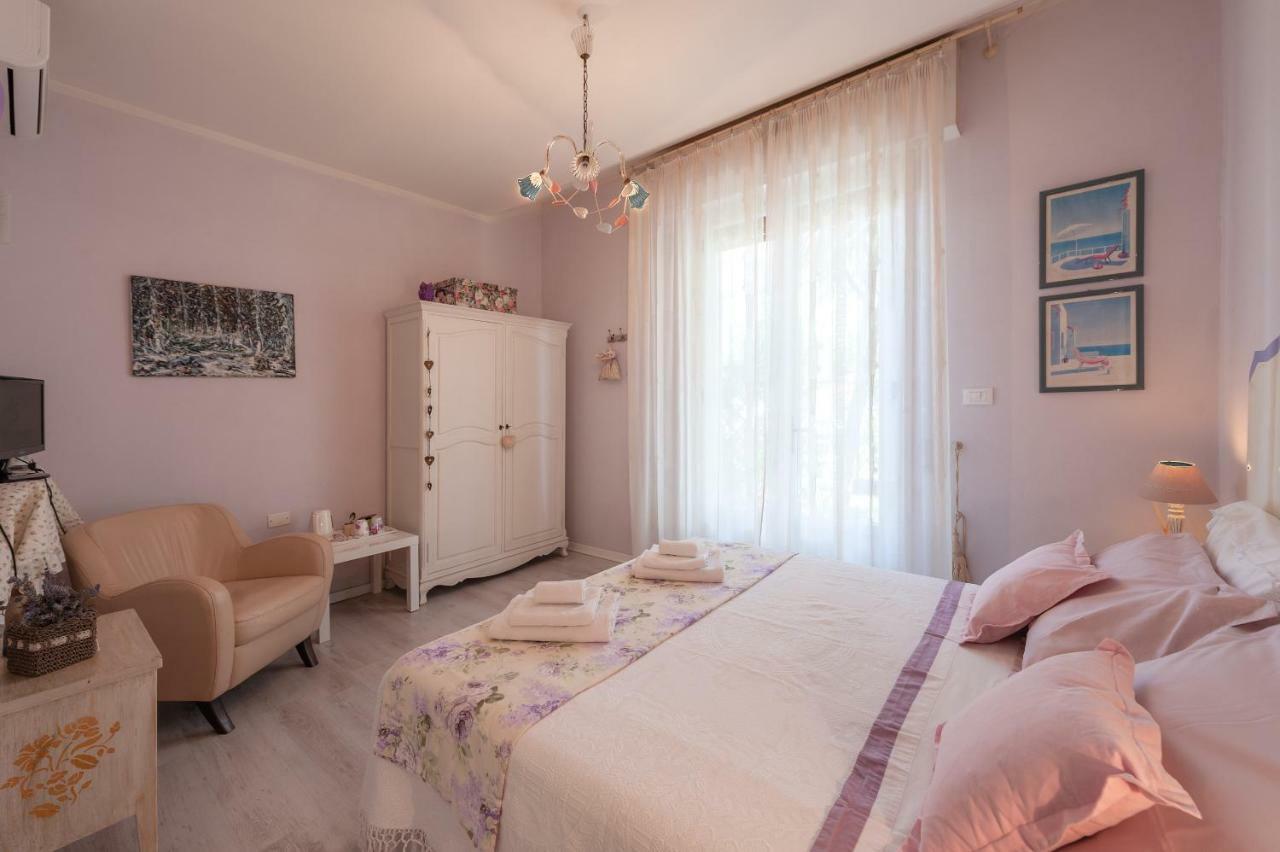 Tre Civette Sul Como Bed and Breakfast Marina di Massa Εξωτερικό φωτογραφία